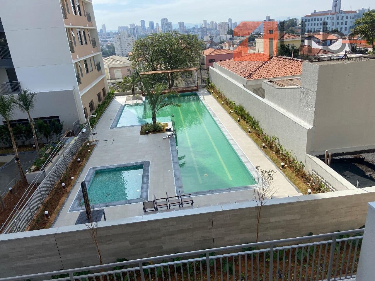 Pronto com 3 dormitórios à venda, 79m² à 450 metros da Estação Santos-Imigrantes