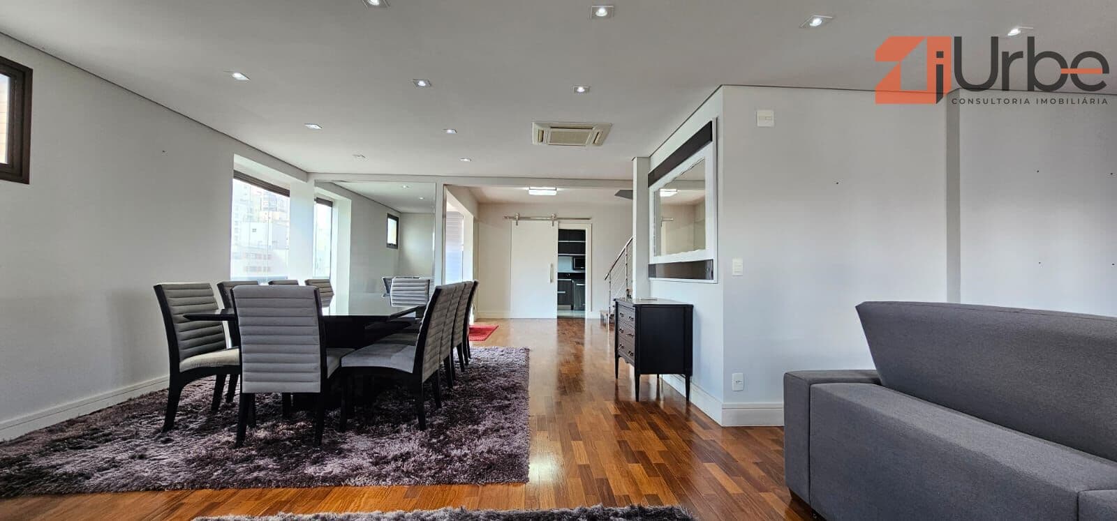 Lindíssimo apartamento Duplex à venda 270m², 4 vagas no Jardim Paulista