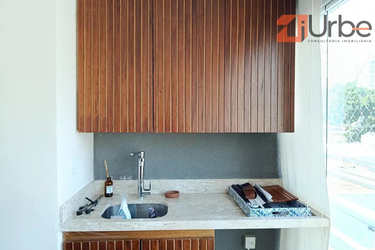 Excelente apartamento à venda com 121m², 3 suítes em Pinheiros próximo à Estação Fradique Coutinho