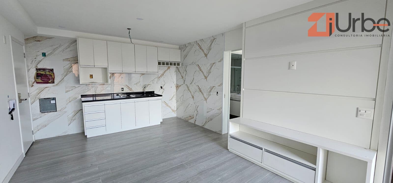 Apartamento novo, nunca habitado à venda em Pinheiros com 50m², 2 vagas com fácil acesso as regiões como Faria Lima, Avenida Paulista e Jardins