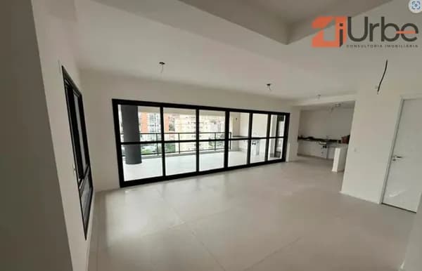 Apartamento pronto em Perdizes próximo ao Parque da Água Branca à venda com 184m², 2 vagas