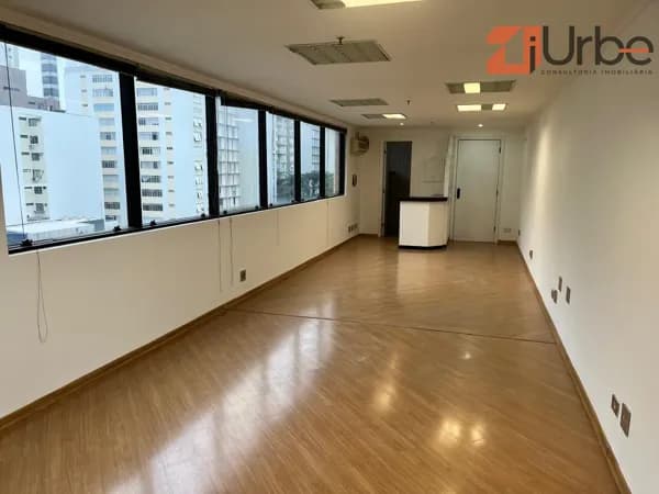 Sala Comercial à venda no Jardim Paulista 44m², 1 vaga de garagem próximo ao Metrô Trianon - Masp