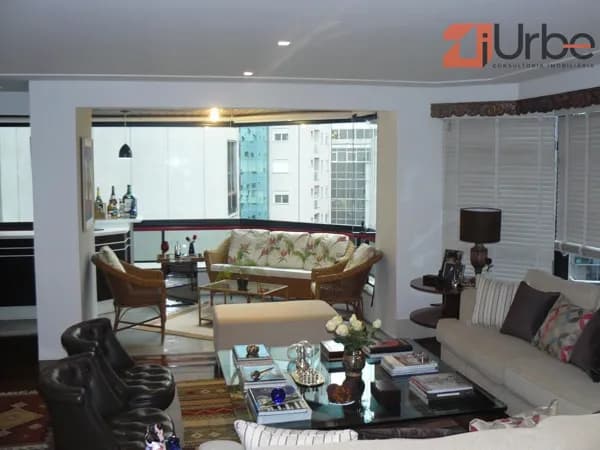 Apartamento à venda 182m², 3 vagas próximo ao Parque Ibirapuera