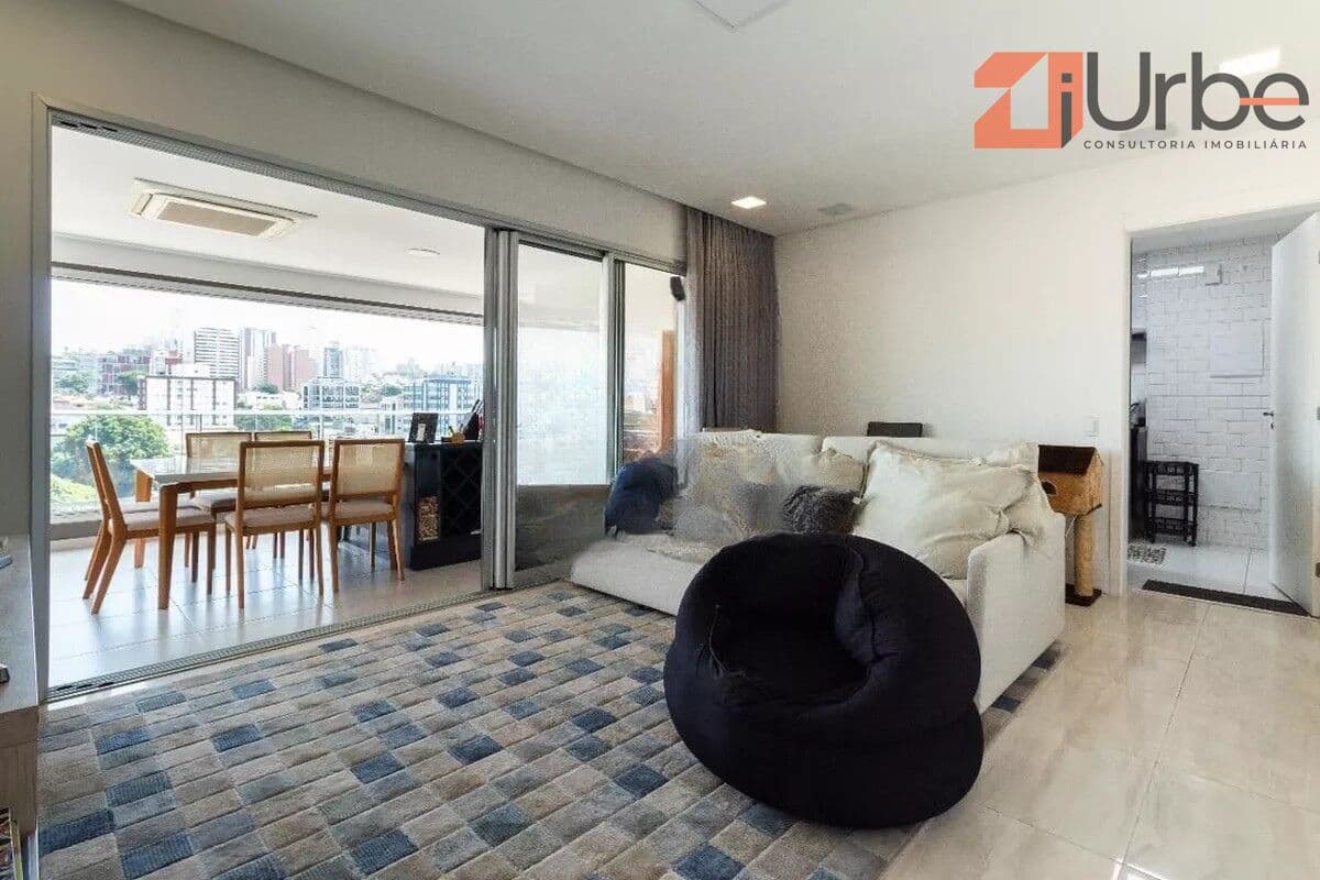 Lindo apartamento à venda com 121m², 2 vagas em Pinheiros próximo à estação Fradique Coutinho