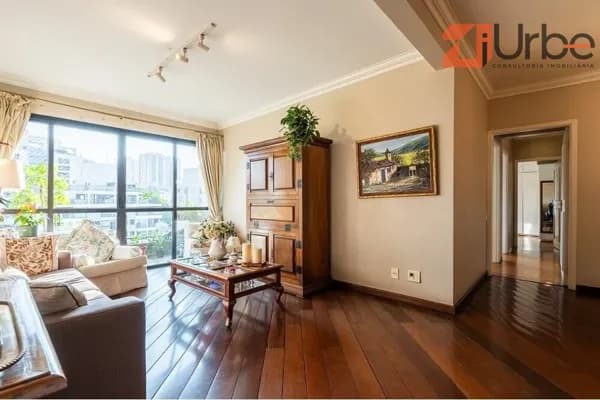 Apartamento à venda na Vila Madalena com 132m², 3 dormitórios, 2 vagas próximo ao Hospital Santa Maggiore