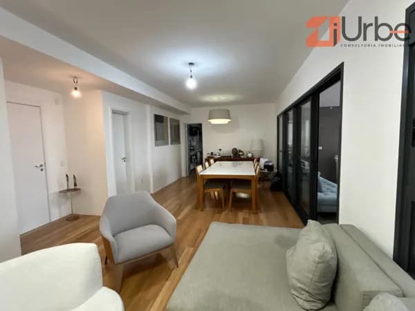 Excelente apartamento à venda 141m², 3 suítes, 2 vagas próximo ao Parque Ibirapuera