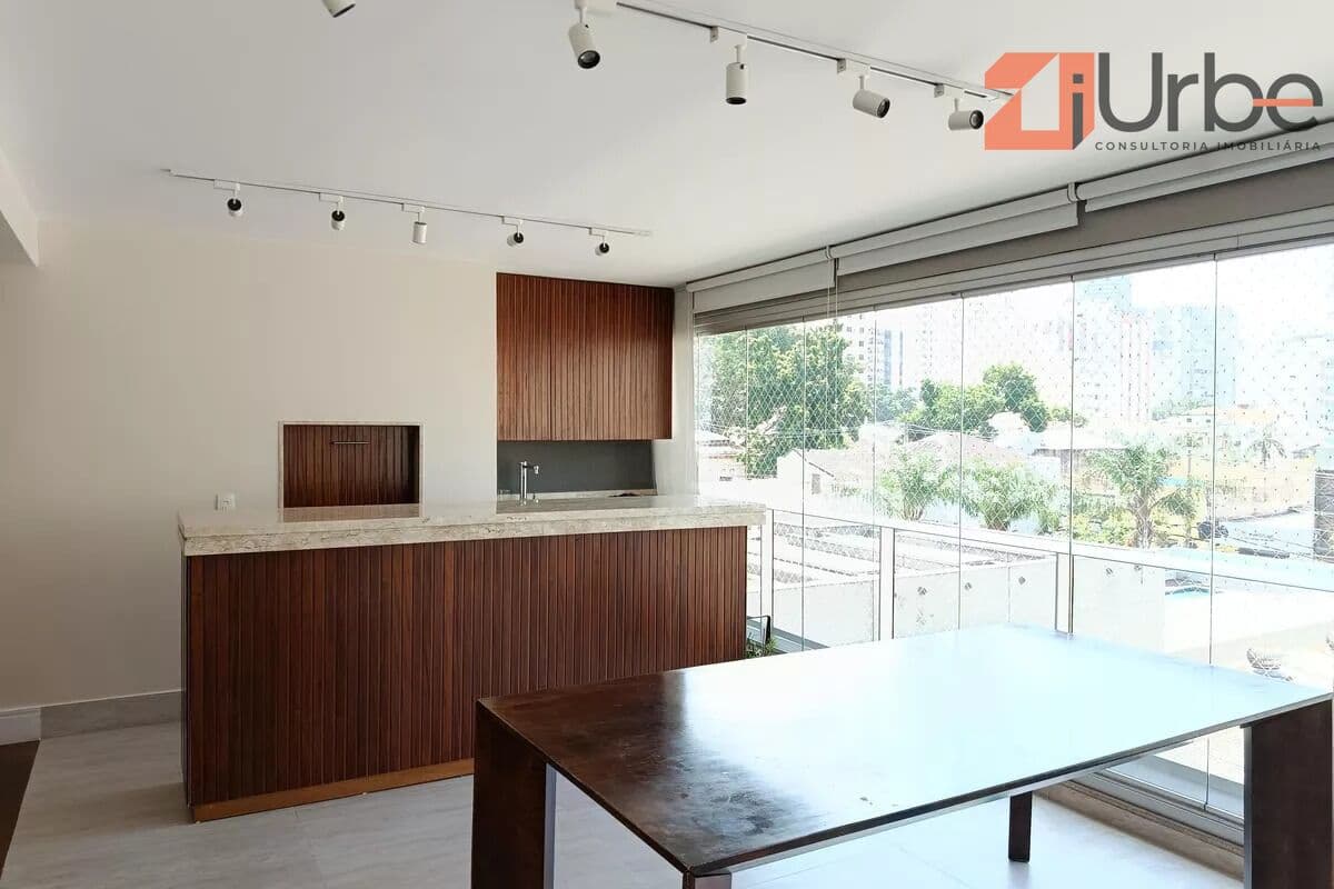 Excelente apartamento à venda com 121m², 3 suítes em Pinheiros próximo à Estação Fradique Coutinho