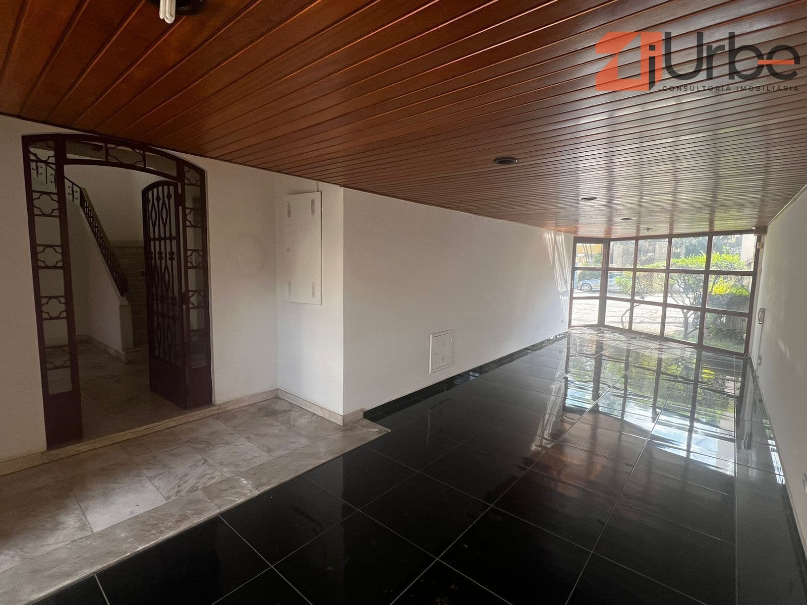 Casa Comercial / Residencial à venda no Jardim América com 600m², 10 vagas à 250mts do Parque Ibirapuera
