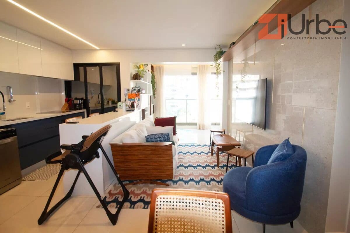Belo apartamento à venda com 70m², 1 vaga na Vila Madalena próximo ao Metrô