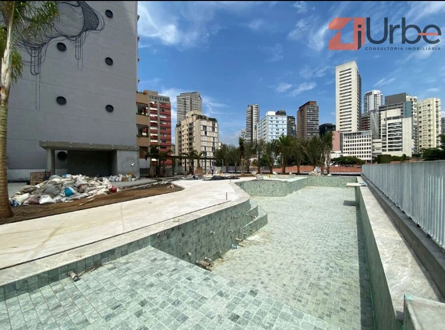 Duplex com 3 suítes,3 vagas à venda à poucos metros da estação Vila Madalena