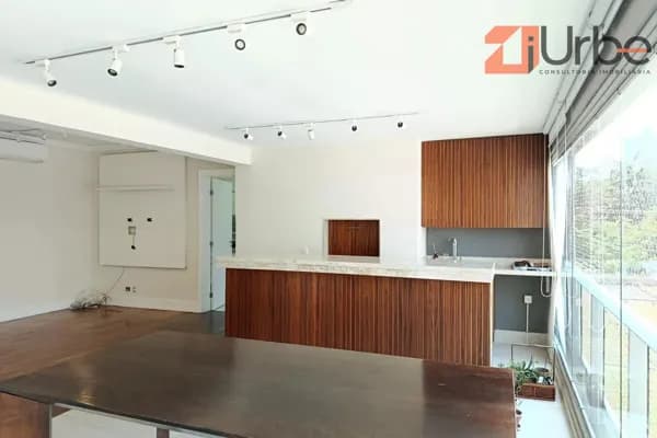 Excelente apartamento à venda com 121m², 3 suítes em Pinheiros próximo à Estação Fradique Coutinho