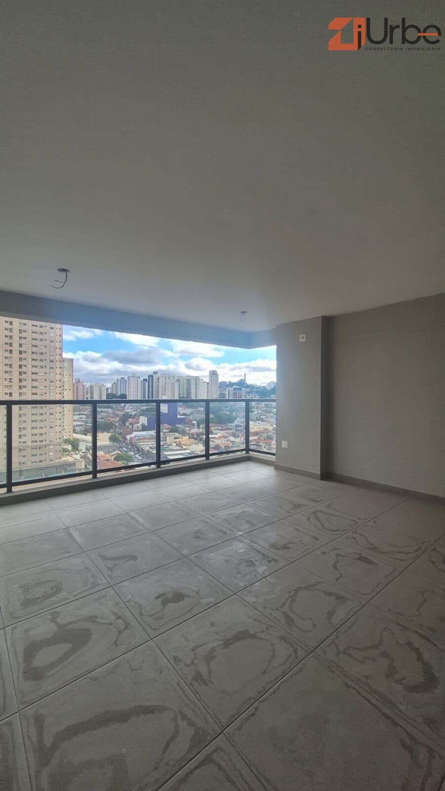 Apartamento à venda na Vila Romana com 132m², 2 vagas próximo ao Bourbon Shopping
