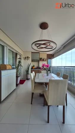 Apartamento à venda 110m², 3 suítes à 4 minutos do Parque da Aclimação