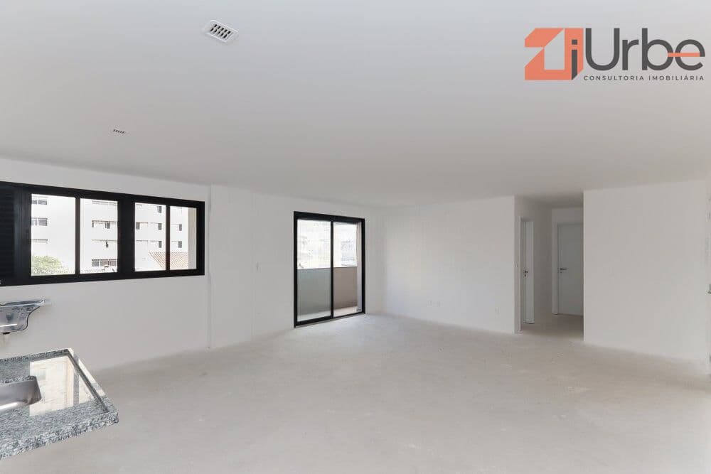 Apartamento pronto para morar à venda 93m², 2 dormitórios, 1 vaga na Vila Romana
