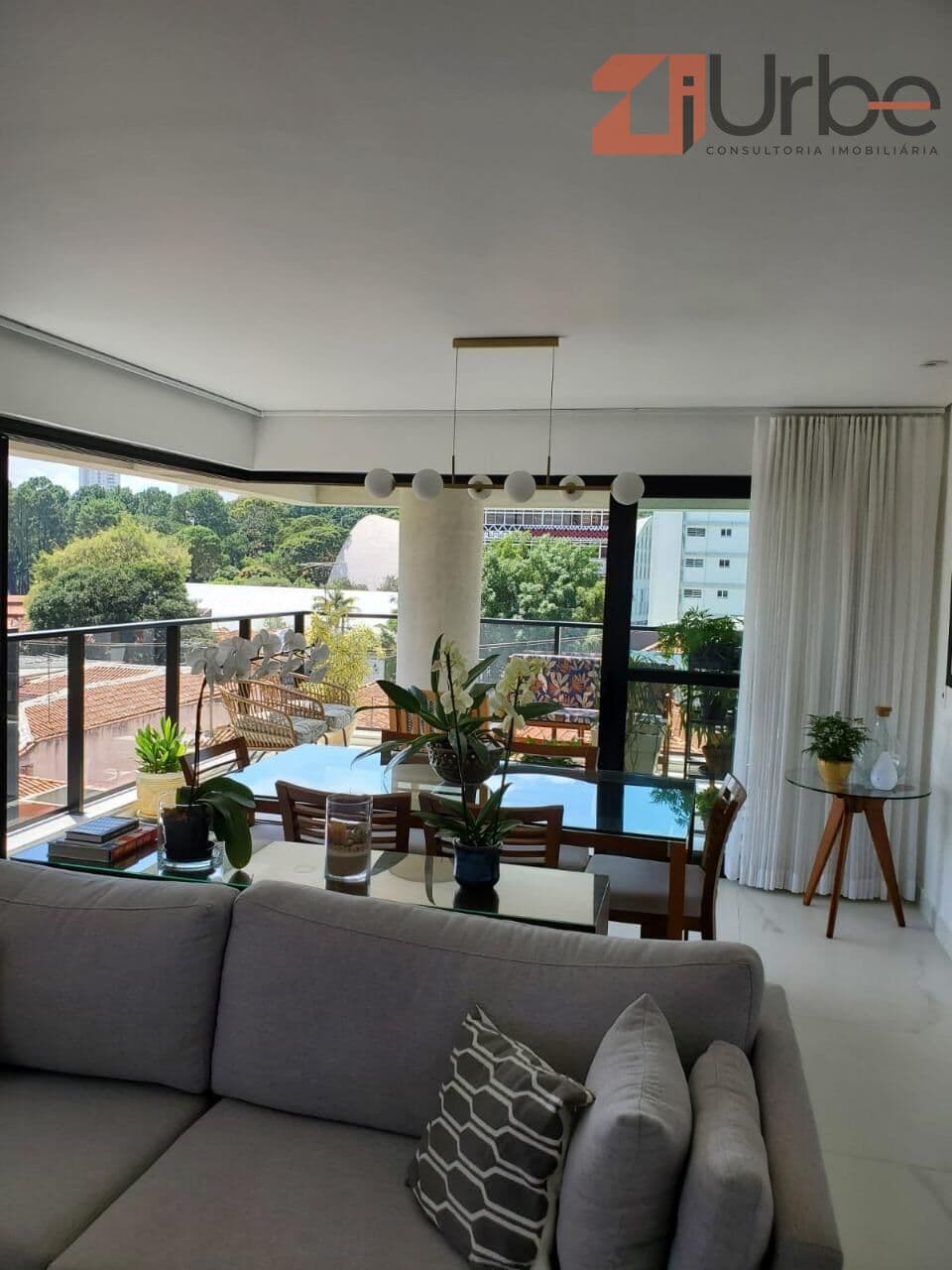 Belo apartamento à venda 135m², 3 suítes à 400 metros do Parque da Água Branca
