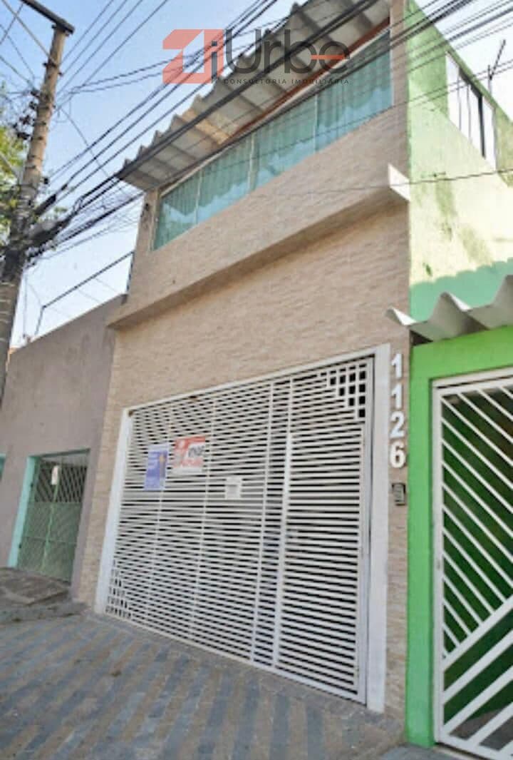Sobrado à venda no Parque Novo Oratório com 4 dorms, 2 vagas