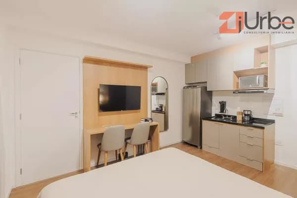 Studio mobiliado à venda na Vila Madalena com 33m², próximo ao Metrô