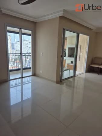 Apartamento à venda 135m², 3 vagas localizado no bairro mais desejado da Z.Oeste