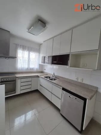 Apartamento à venda 135m², 3 vagas localizado no bairro mais desejado da Z.Oeste
