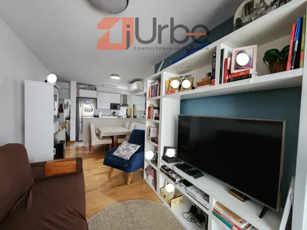 Apartamento à venda em Perdizes com 69m², 2 vagas