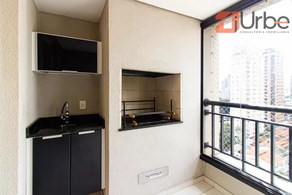Apartamento à venda em Perdizes com 67m², 2 dormitórios, próximo ao Shopping Bourbon