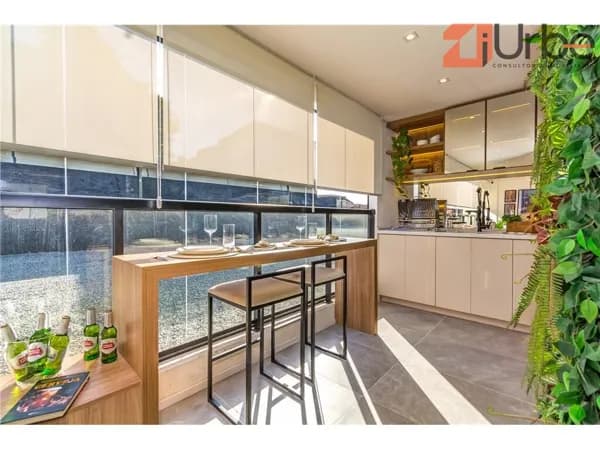 Apartamento à venda 85m², 3 dorms, 2 vagas próximo à Estação Ipiranga