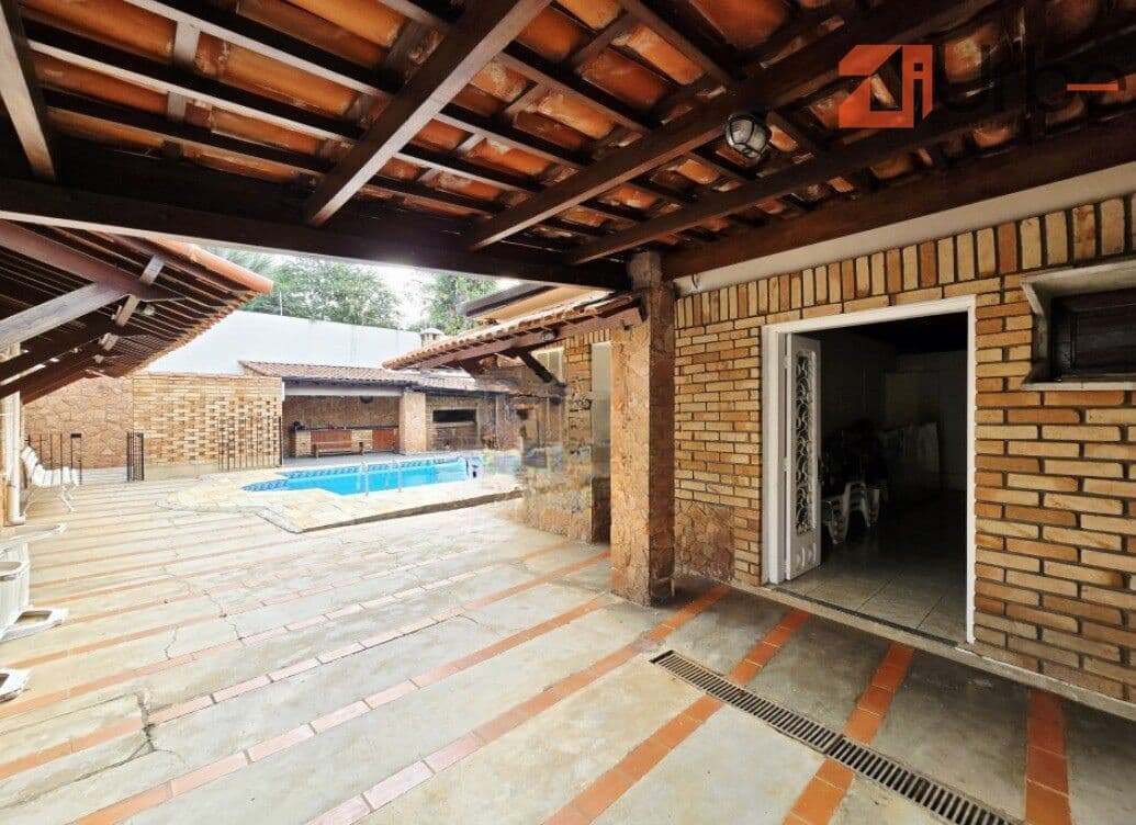 Casa Alto Padrão com piscina, 500m², 8 vagas no Alto da Lapa