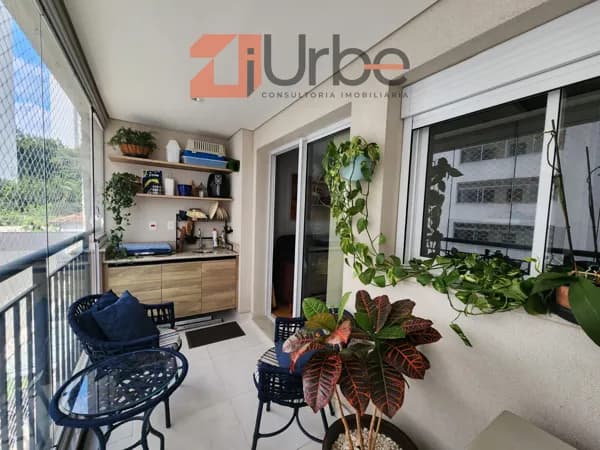 Apartamento à venda em Perdizes com 69m², 2 vagas