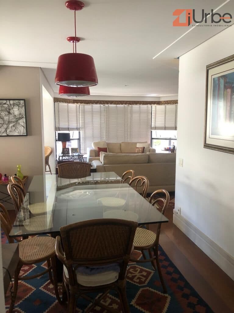Apartamento à venda 182m², 3 vagas próximo ao Parque Ibirapuera