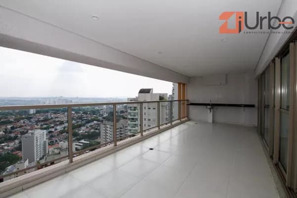 Apartamento à venda em andar alto com 144m², 3 suítes, 2 vagas na Vila Madalena à 300mts do Metrô