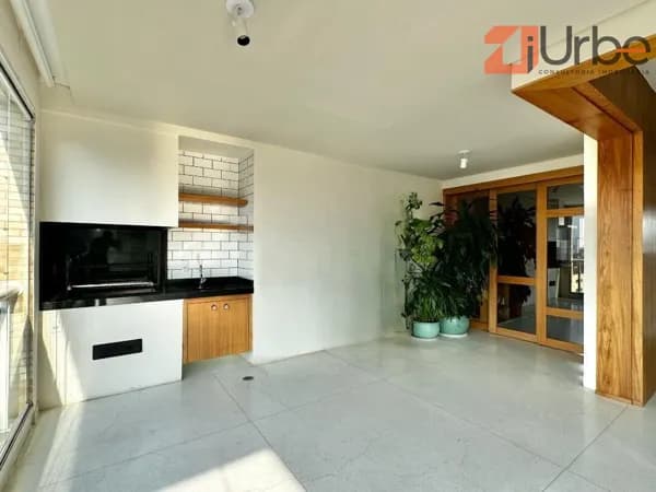 Apartamento à venda reformado na Vila Romana com 162m², 3 vagas próximo à Avenida Sumaré
