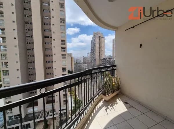 Apartamento à venda 116m², 3 vagas na Vila Romana próximo ao Bourbon Shopping