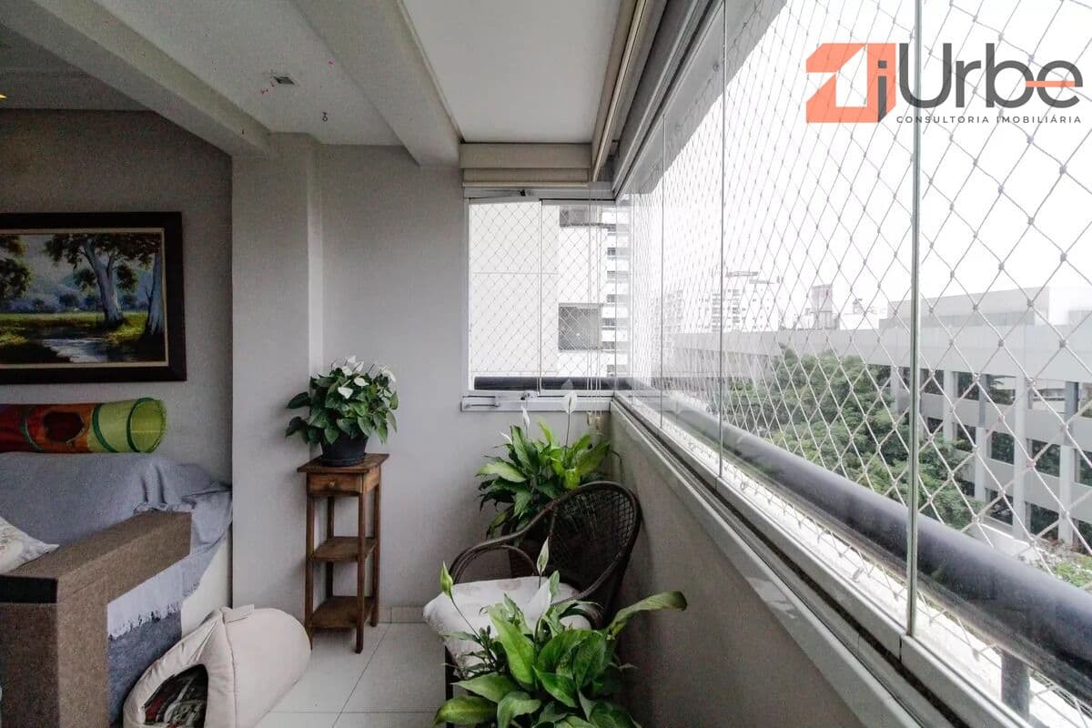 Belo apartamento à venda na Barra Funda com 74m², 2 vagas próximo ao Shopping West Plaza e Bourbon Shopping