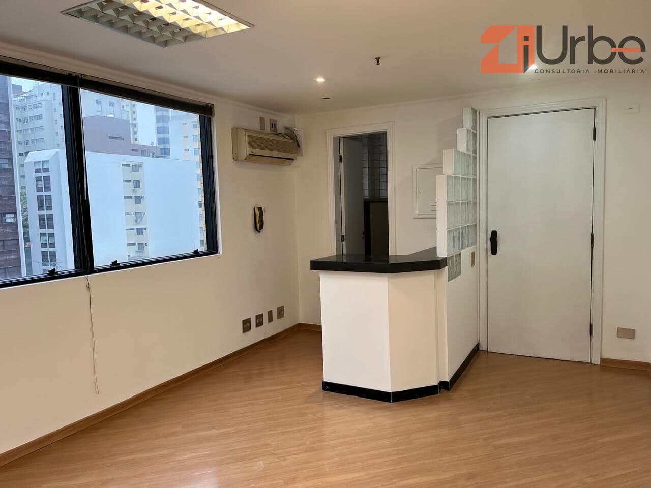 Sala Comercial à venda no Jardim Paulista 44m², 1 vaga de garagem próximo ao Metrô Trianon - Masp