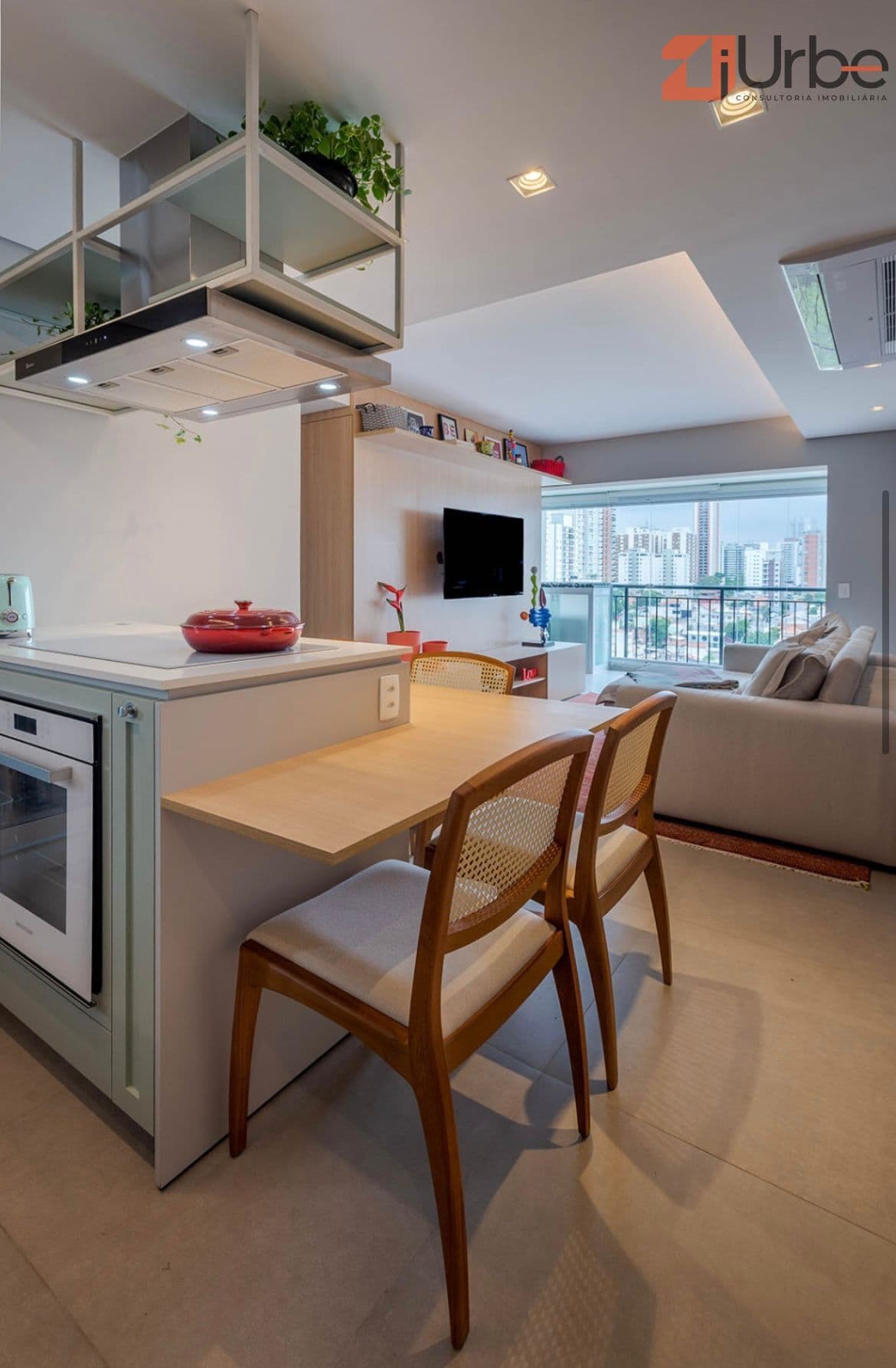 Belo apartamento reformado à venda 69m², 2 vagas em Perdizes