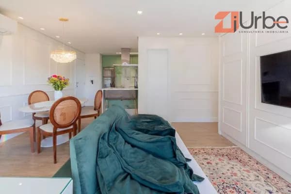 Belo apartamento à venda em Pinheiros com 70m², 2 dormitórios com fácil acesso à Avenida Paulista, Faria Lima, Jardins e Vila Madalena