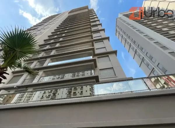 Apartamento pronto à venda 142m² localizado à poucos minutos do Shopping Bourbon
