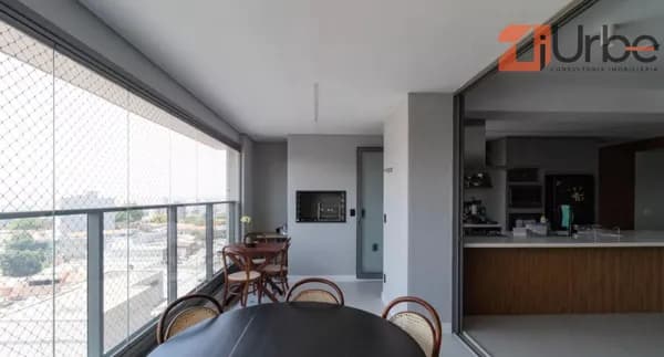 Lindíssimo apartamento à venda no Alto de Pinheiros 180m², 2 vagas com vista para o Parque Villa Lobos