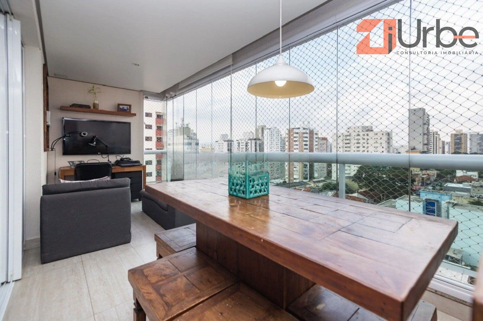 Apartamento à venda com 120m², 3 vagas na Vila Romana próximo ao Terminal Lapa