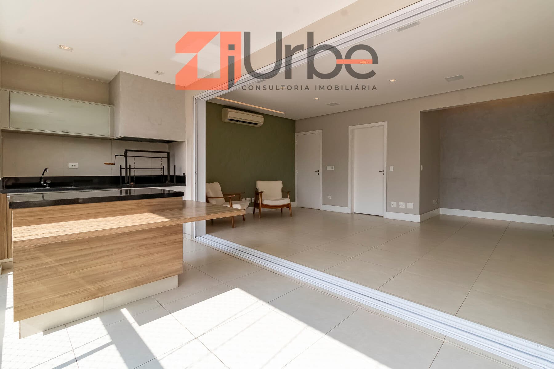 Apartamento à venda 126m², 3 vaga na Vila Romana, próximo ao Shopping Bourbon