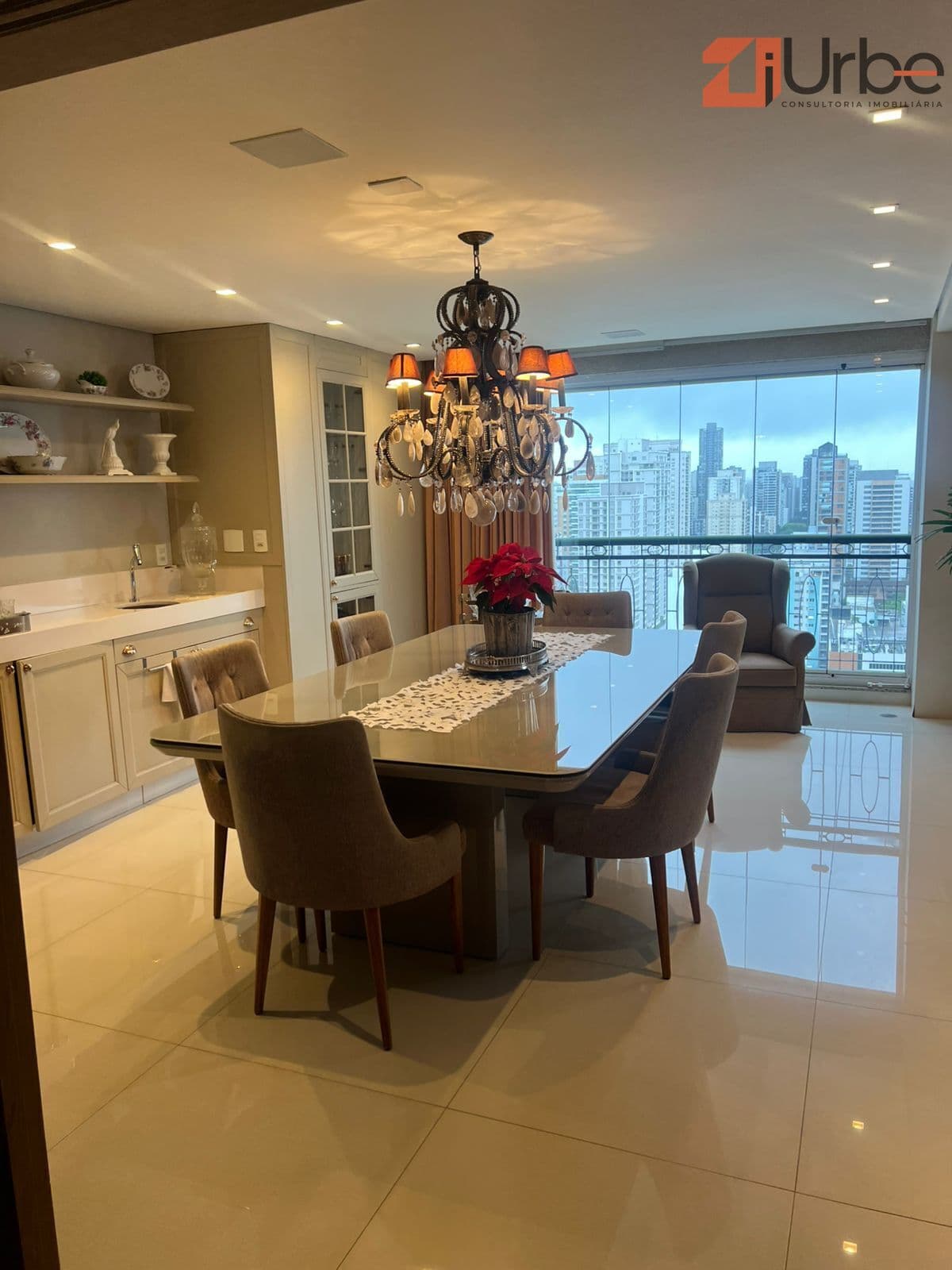 Apartamento Alto Padrão com 266m², 5 vagas em Perdizes
