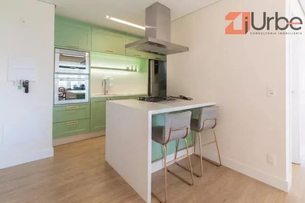 Belo apartamento à venda em Pinheiros com 70m², 2 dormitórios com fácil acesso à Avenida Paulista, Faria Lima, Jardins e Vila Madalena