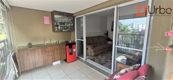 Apartamento á venda 101m², 2 vagas próximo ao Terminal Barra Funda