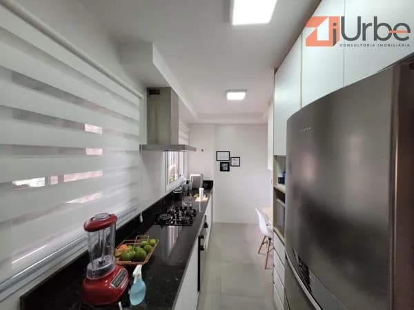 Belo apartamento à venda no Alto de Pinheiros com 120m², 3 suítes próximo ao Shopping Villa Lobos
