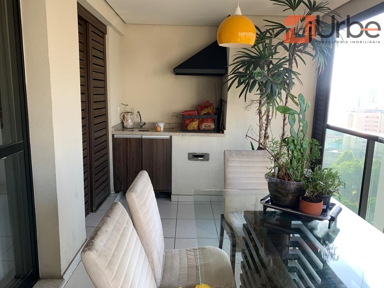 Apartamento à venda 108m², 2 vagas à 500 metros da estação Praça da Árvore do metrô,