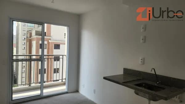 Studio à venda com 27m² na Pompéia próximo à futura estação de Metrô