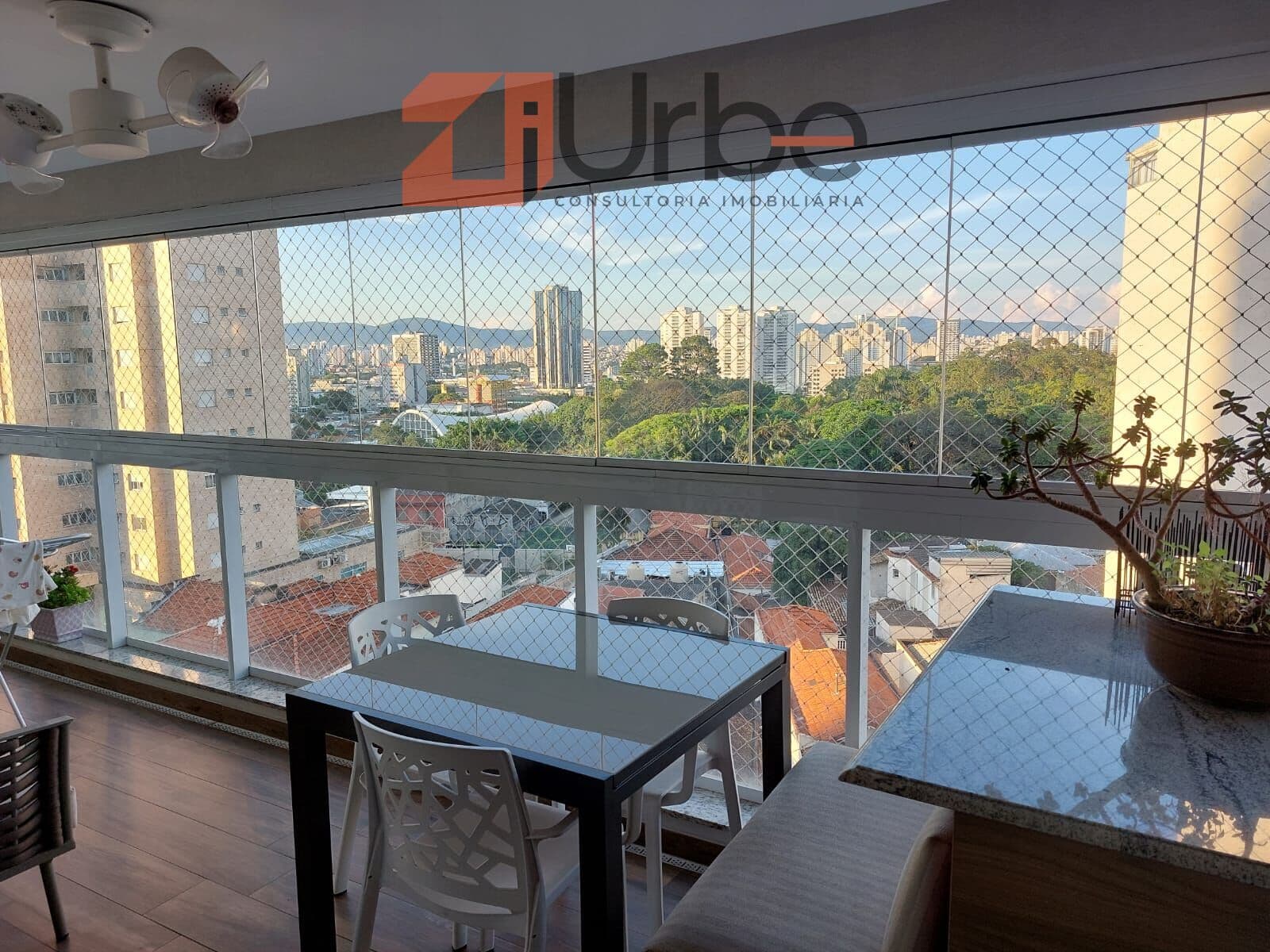Apartamento à venda 125m², 2 vagas com vista permanente para o Pque da Água Branca