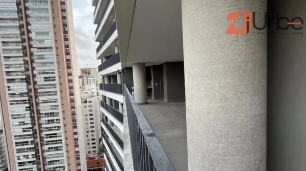 Apartamento pronto à venda com 151m², 2 suítes, 2 vagas em Pinheiros à poucos minutos do Metrô