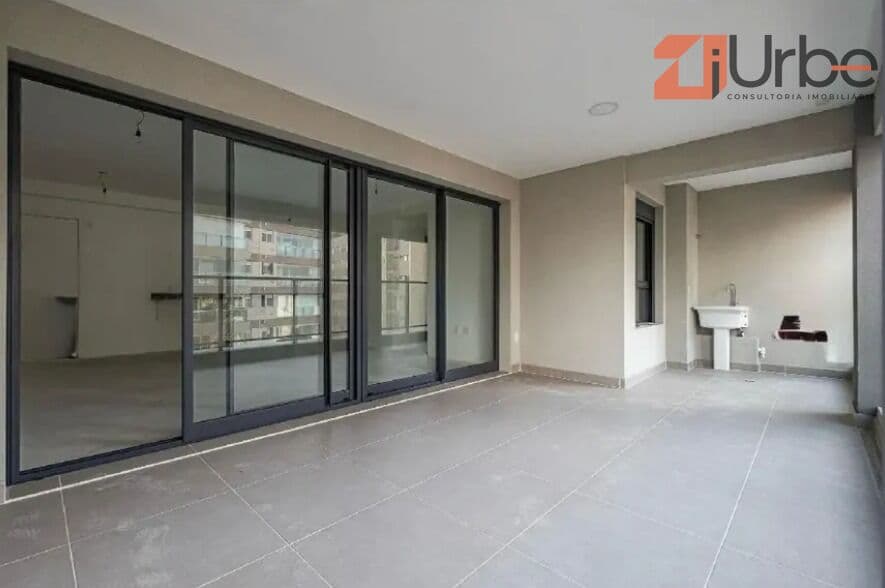 Apartamento à venda 92m², 1 vaga à poucos passos do Metrô na Vila Madalena
