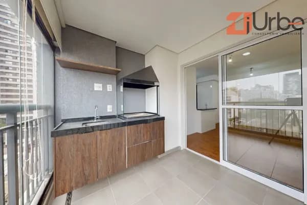 Belo apartamento à venda em Perdizes com 67m², 2 dormitórios próximo à futura estação de Metrô